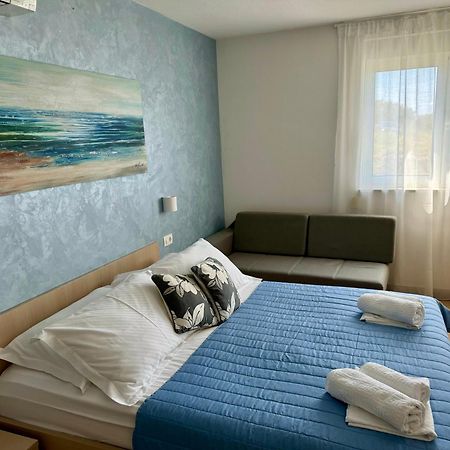 Waterfront Apartments - Tučepi Dış mekan fotoğraf