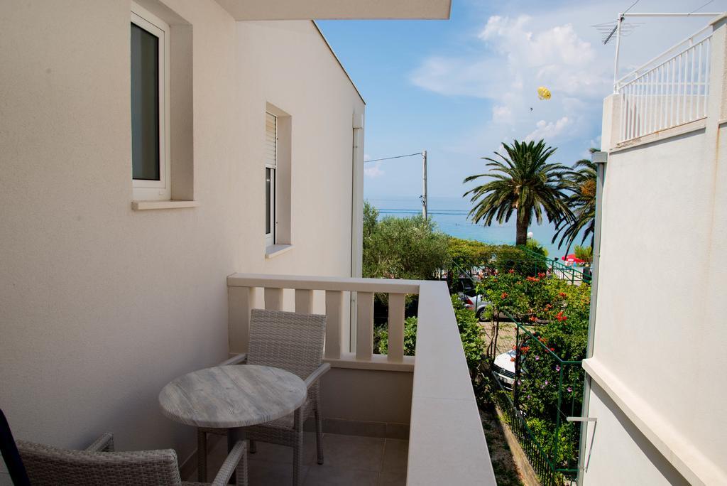 Waterfront Apartments - Tučepi Dış mekan fotoğraf