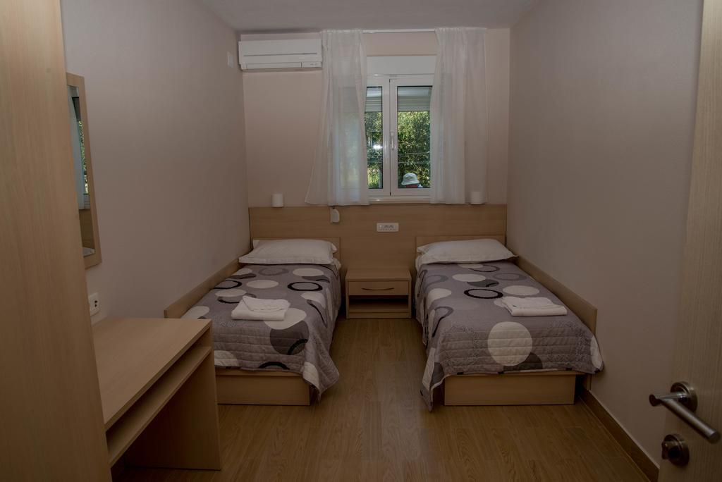 Waterfront Apartments - Tučepi Dış mekan fotoğraf